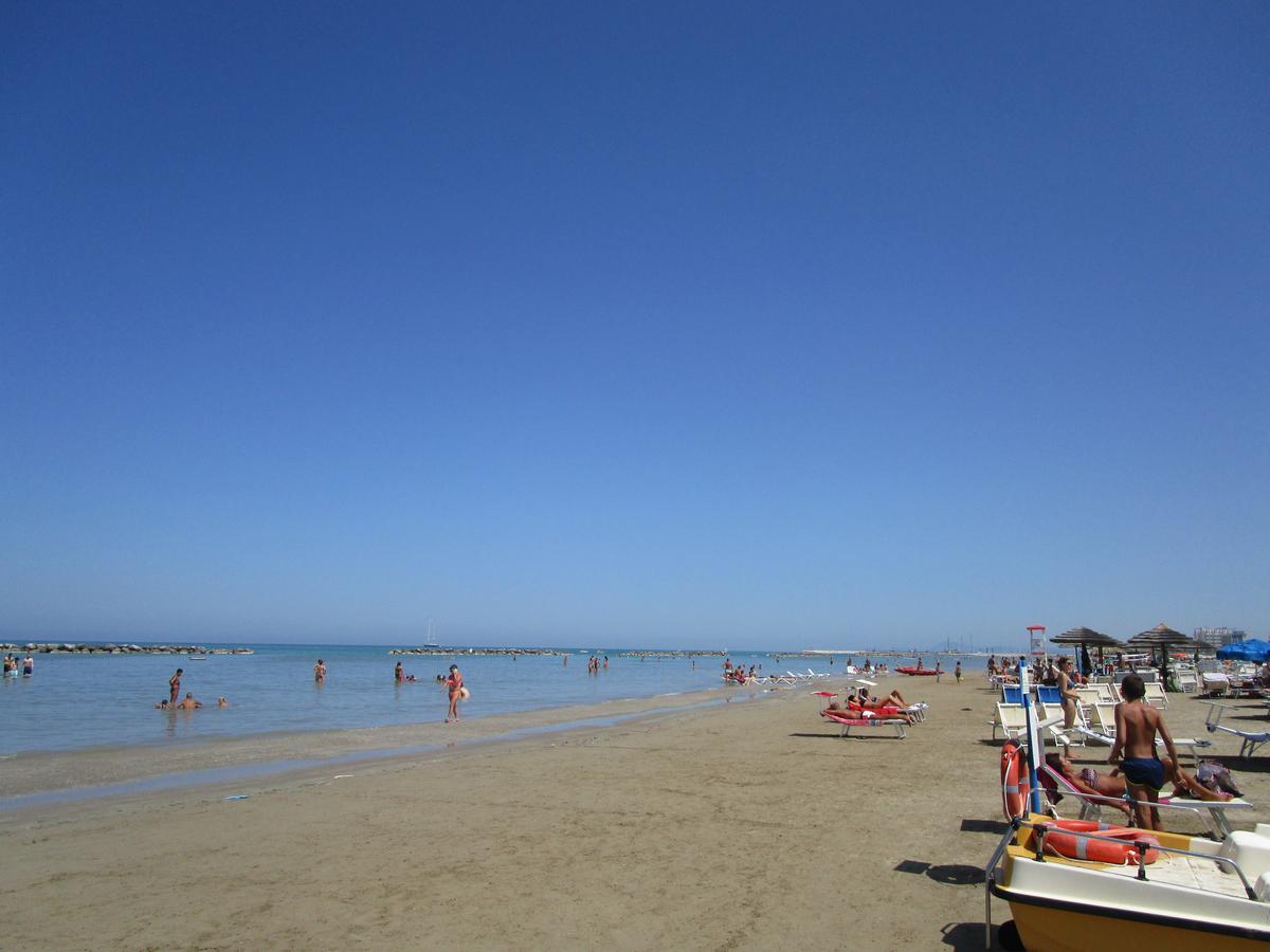 Albergo Primavera Senigallia Bagian luar foto
